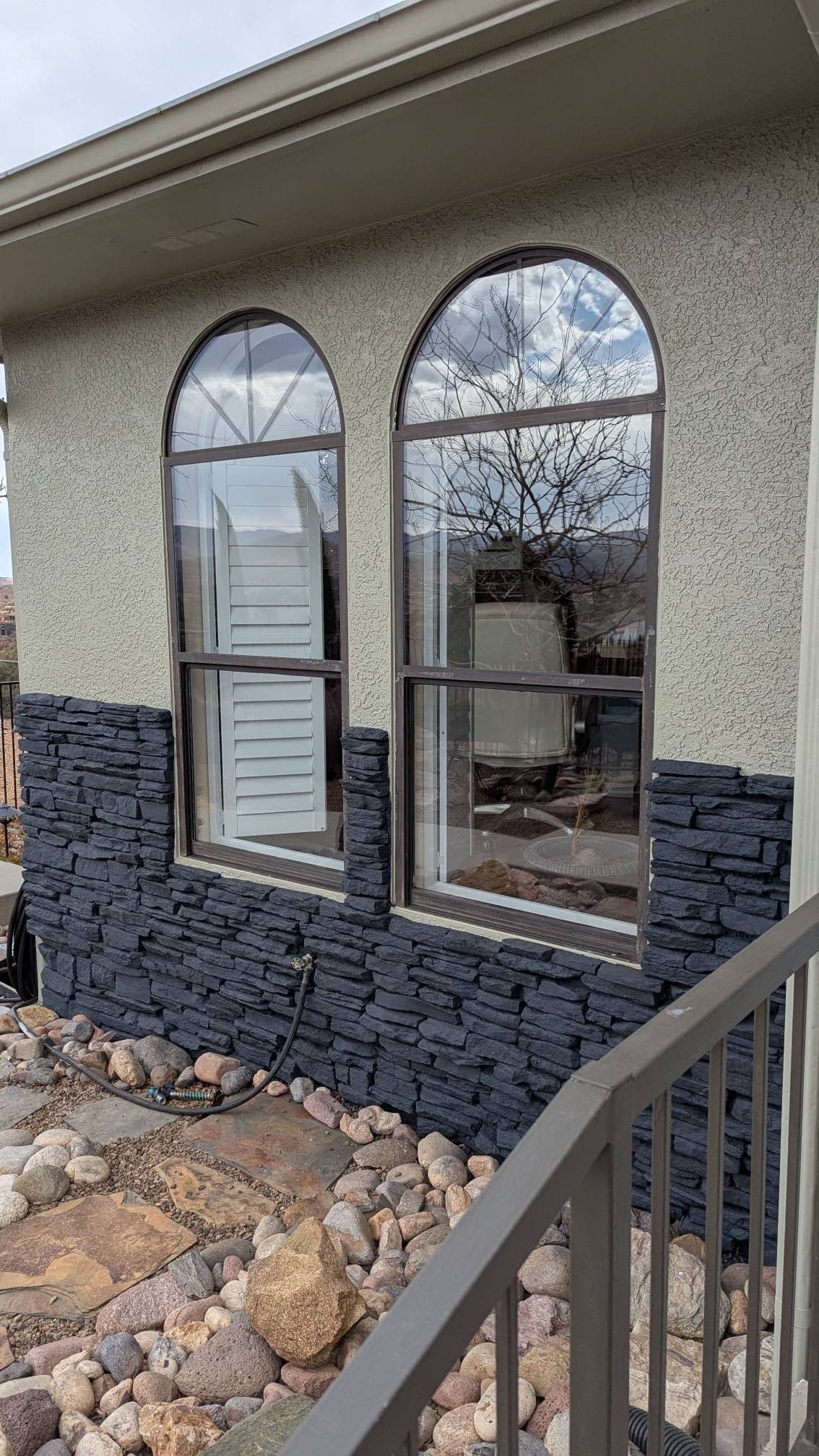 Project Window Cleaning for Arched Windows in Dewey image
