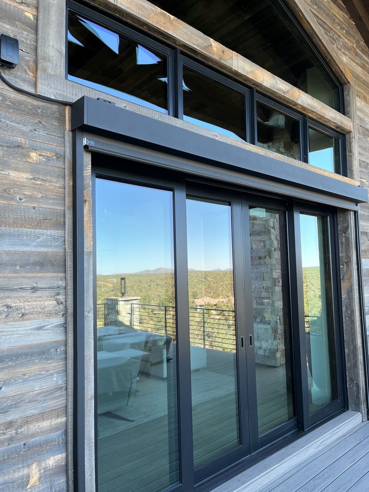 Sparkling Clean Windows in Rustic Homes image